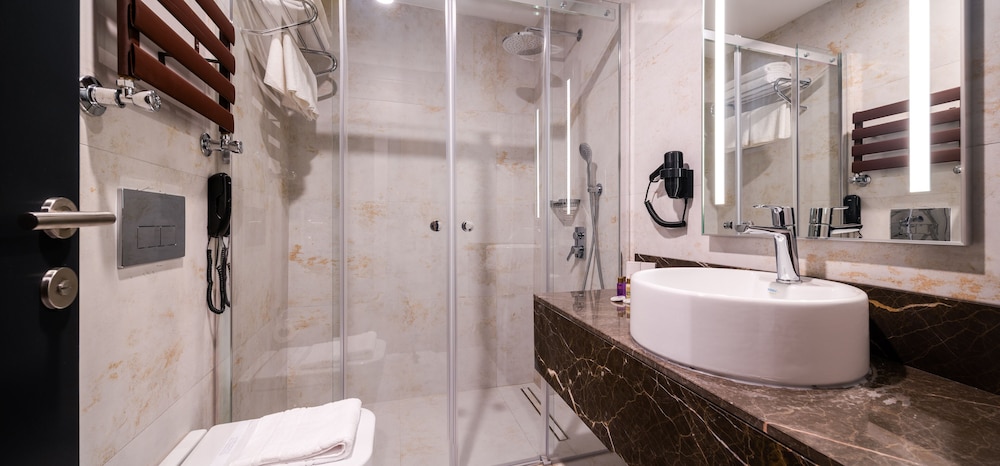 MENALO HOTEL PREMIUM ISTANBUL AIRPORT 13/68
