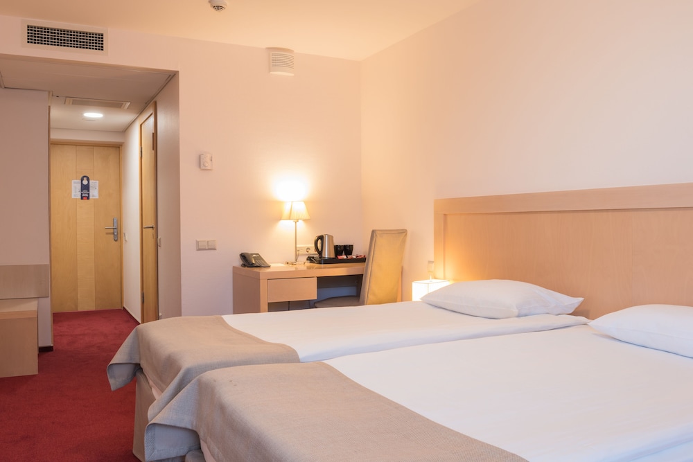 Riga Islande Hotel 13/58
