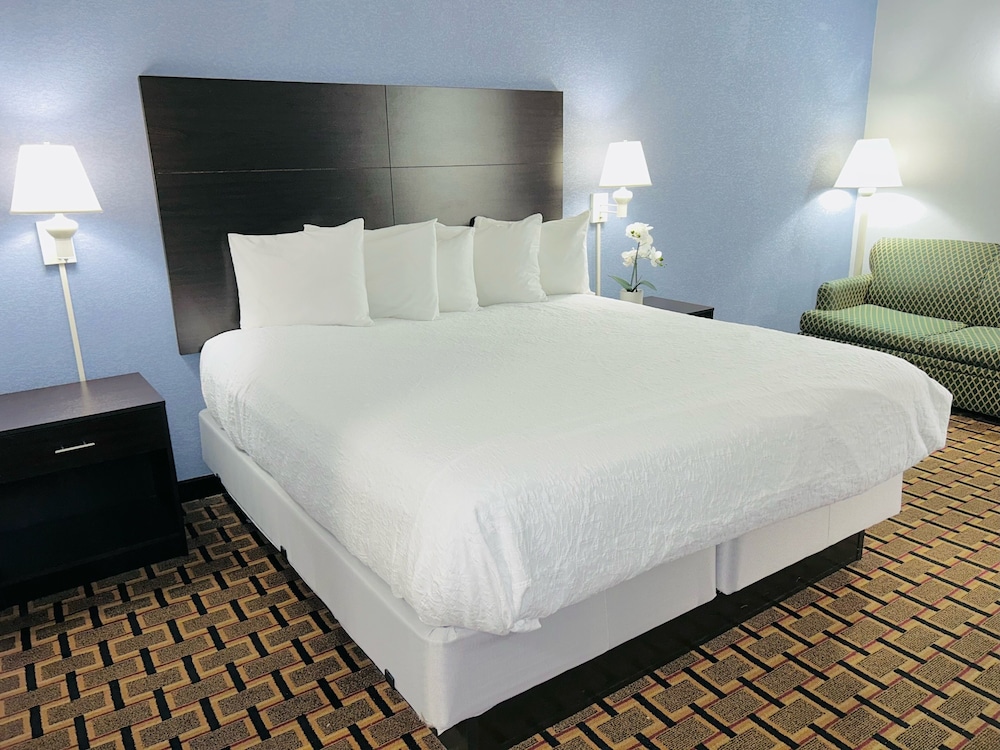 Days Inn by Wyndham Glen Allen/Richmond North 13/22