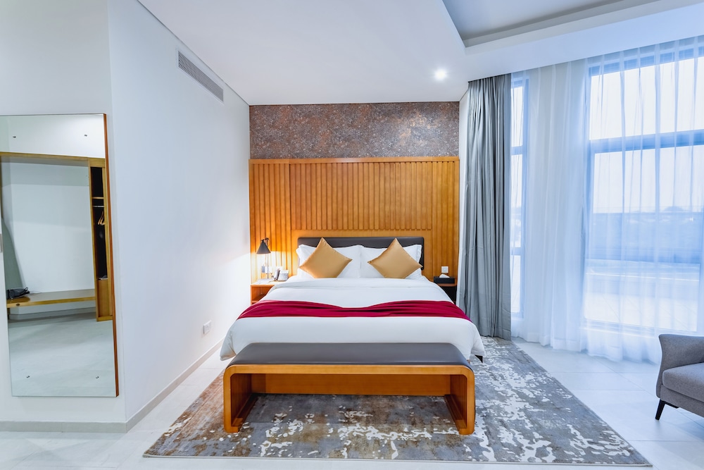 Alisa Hotel Tema 6/20