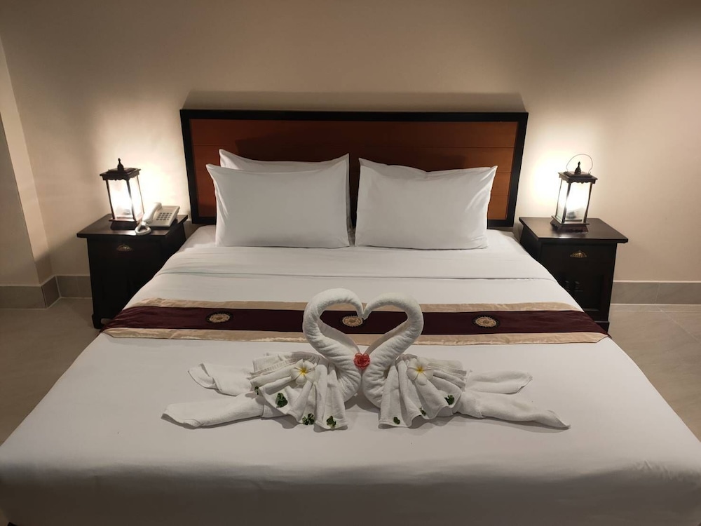 Rayong Lanna Hotel 17/56