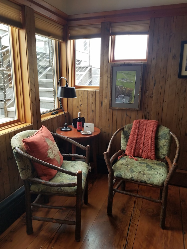 The Inn at Newport Ranch 29/67