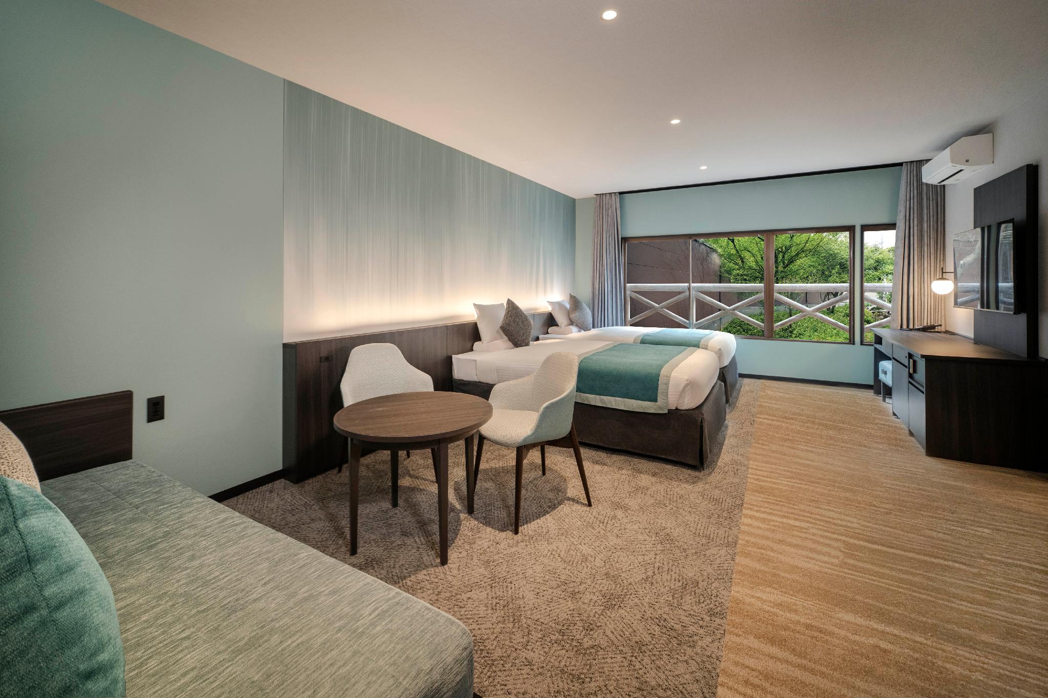 Room, Quadruple, East Wing