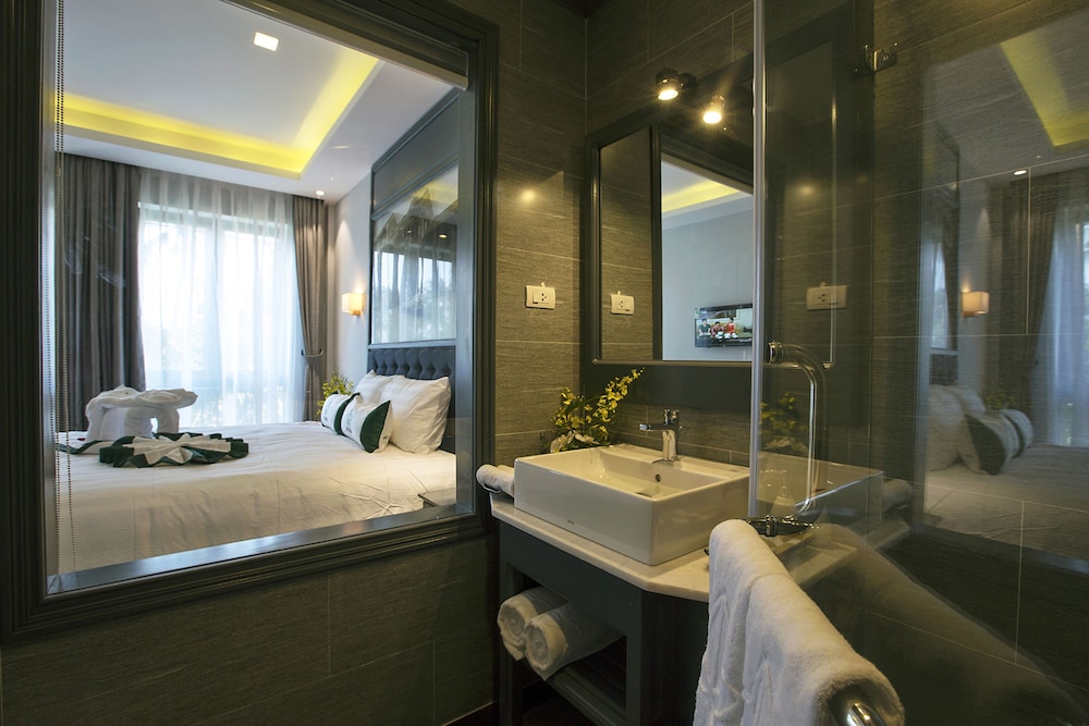 Ivy Villa 48/49