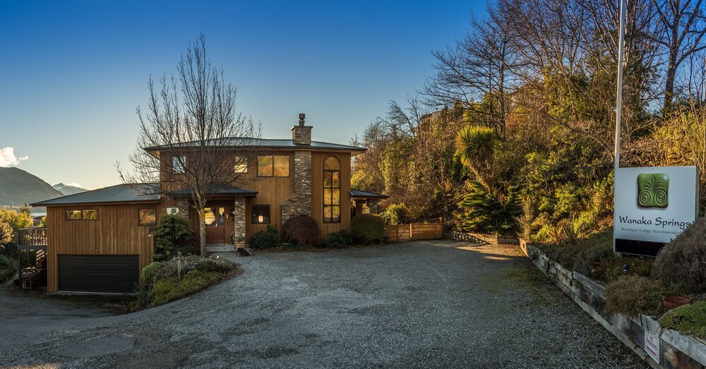 Wanaka Springs Lodge 8/59