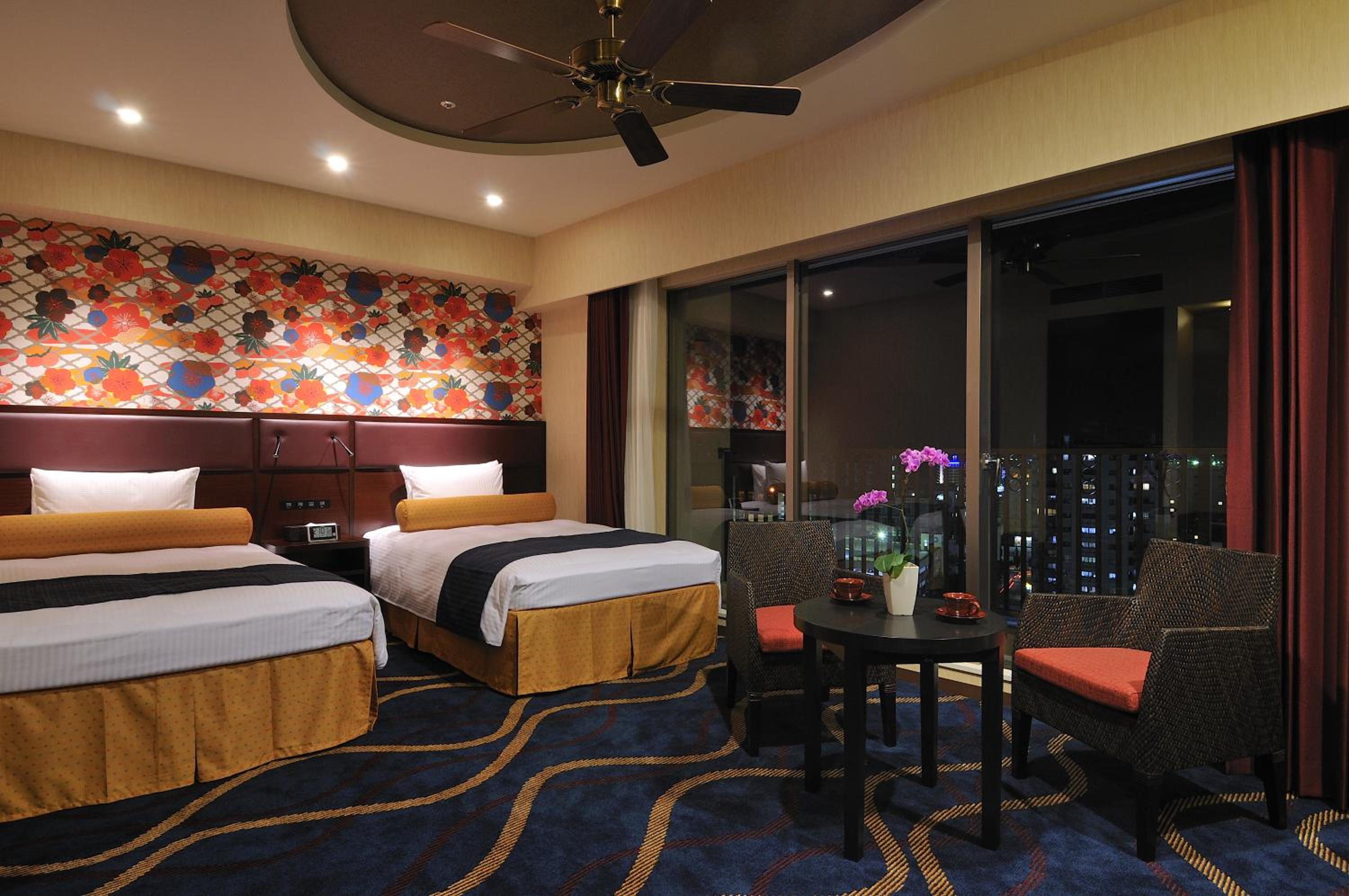 غرفة سوبيريور للمدخنين، Loisir Hotel and Spa Tower Naha 7/9