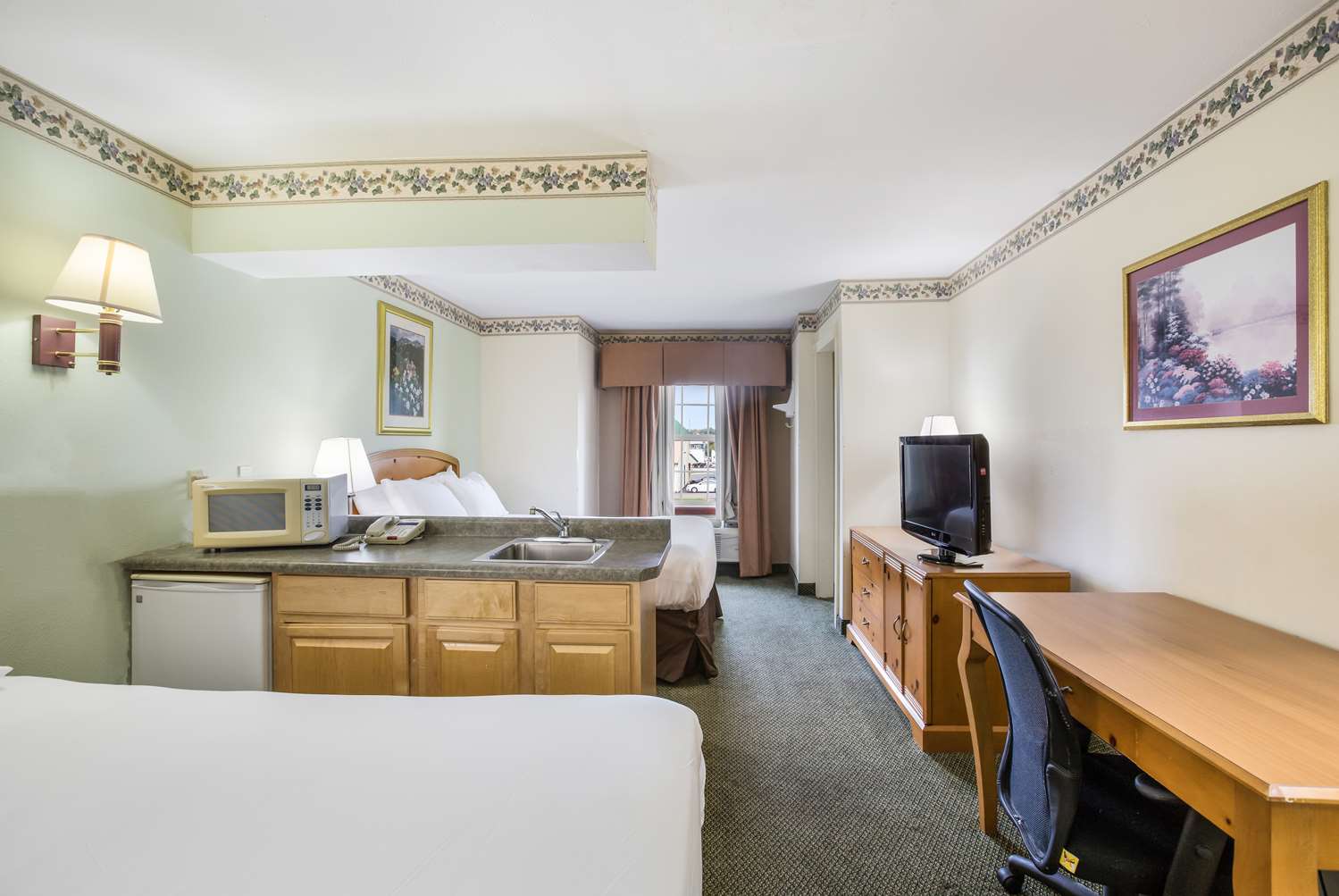 Americas Best Value Inn Suites Three Rivers 5/16