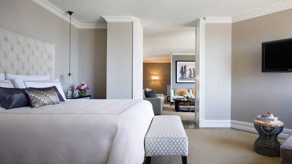1 Bedroom, Royal, Opera, City, Suite, King Bed