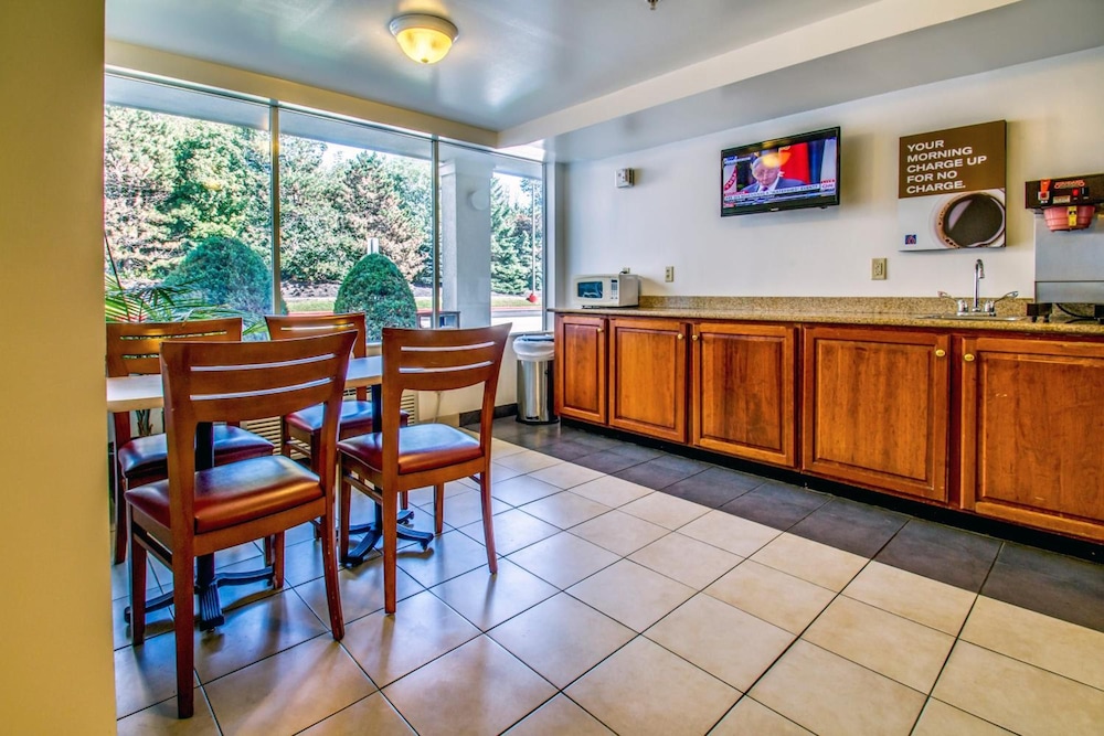 Motel6 Buffalo, NY - Airport - Williamsville 14/51