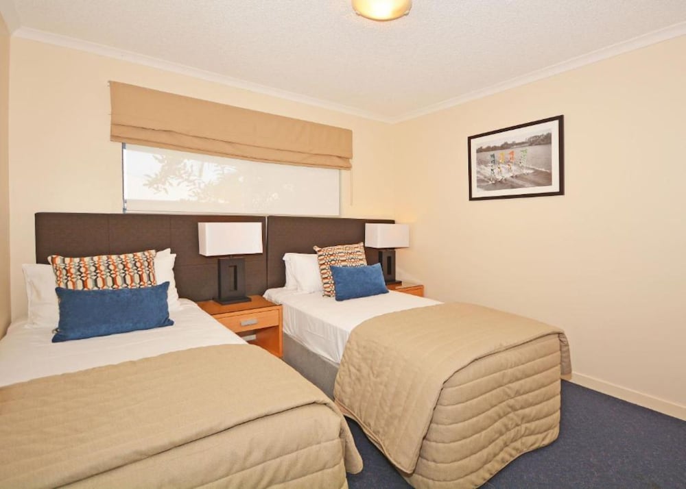 Mantra Hervey Bay 30/69