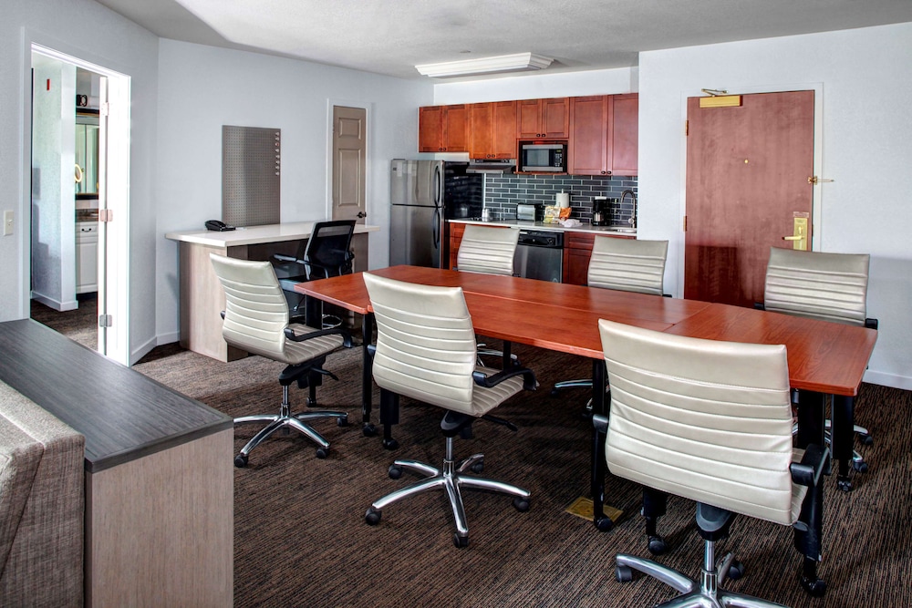 Hyatt House Parsippany/Whippany 55/71