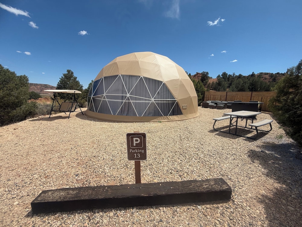 Bryce Glamp And Camp 34/56