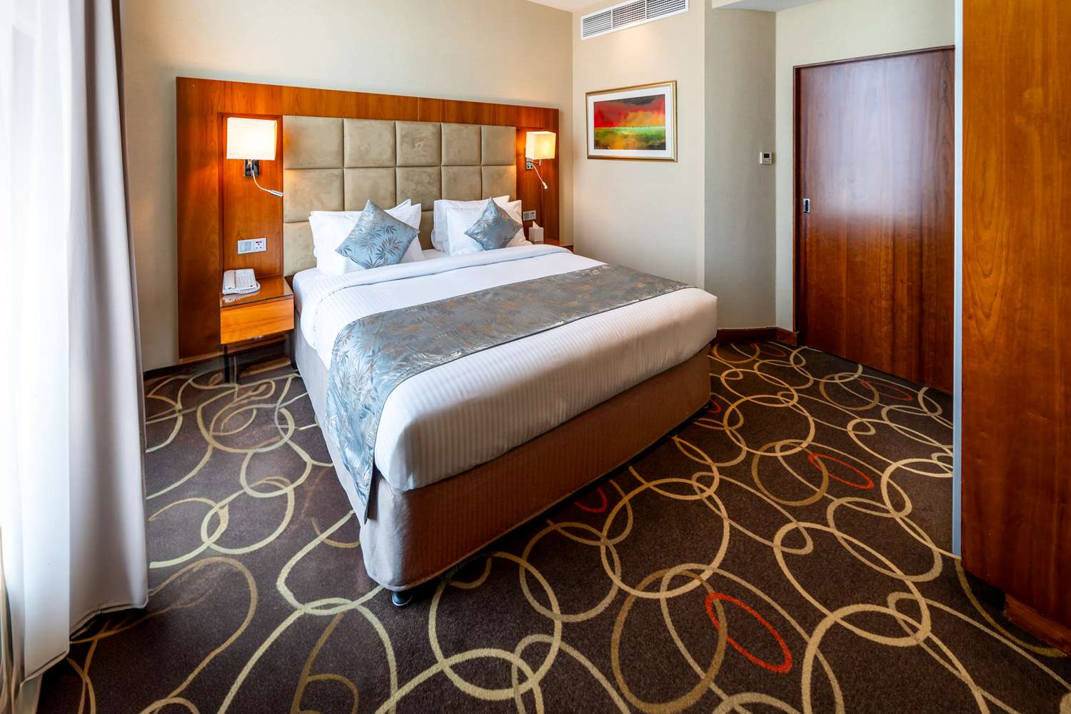 Montreal Barsha Hotel 2/13