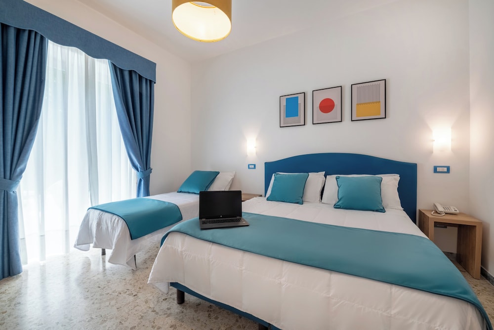 Hotel Britannia 26/73
