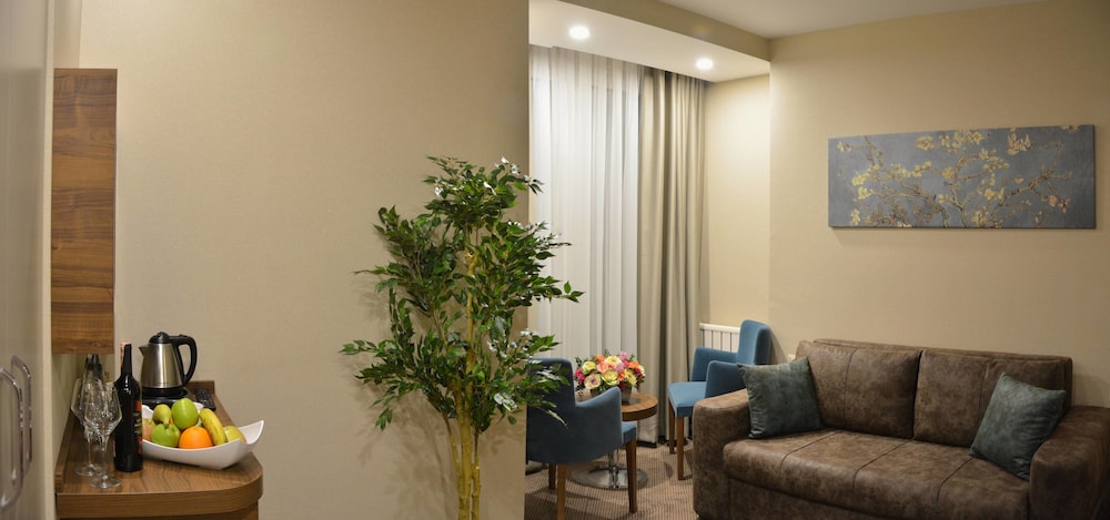 Guler Park Hotel 43/61
