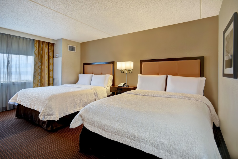 PREMIUM, 2 QUEEN BEDS