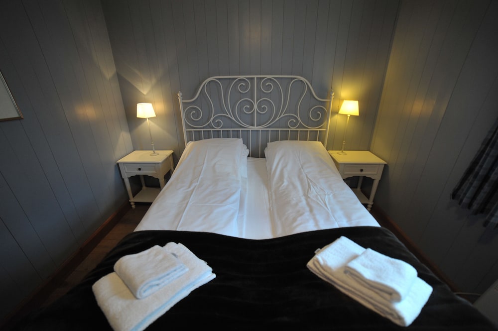 Reine Rorbuer - by Classic Norway Hotels 9/50