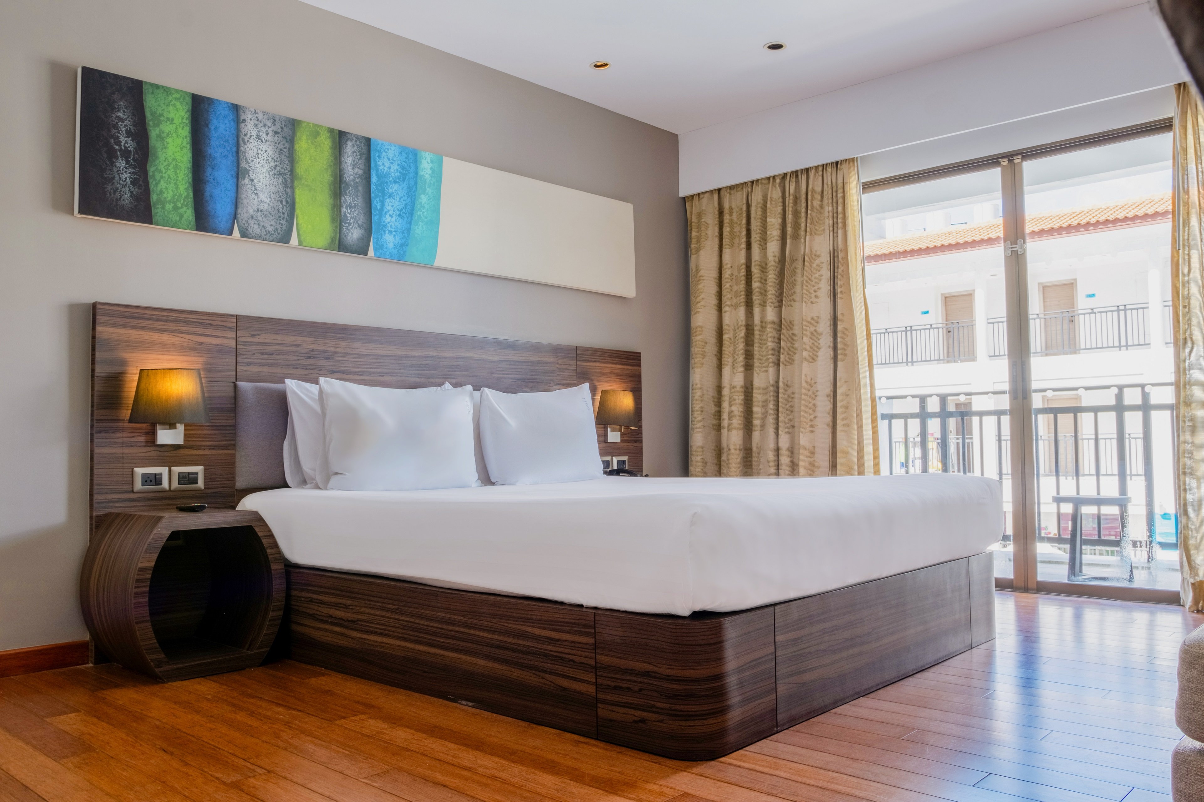 Holiday Inn Resort Phuket Karon Beach 11/50