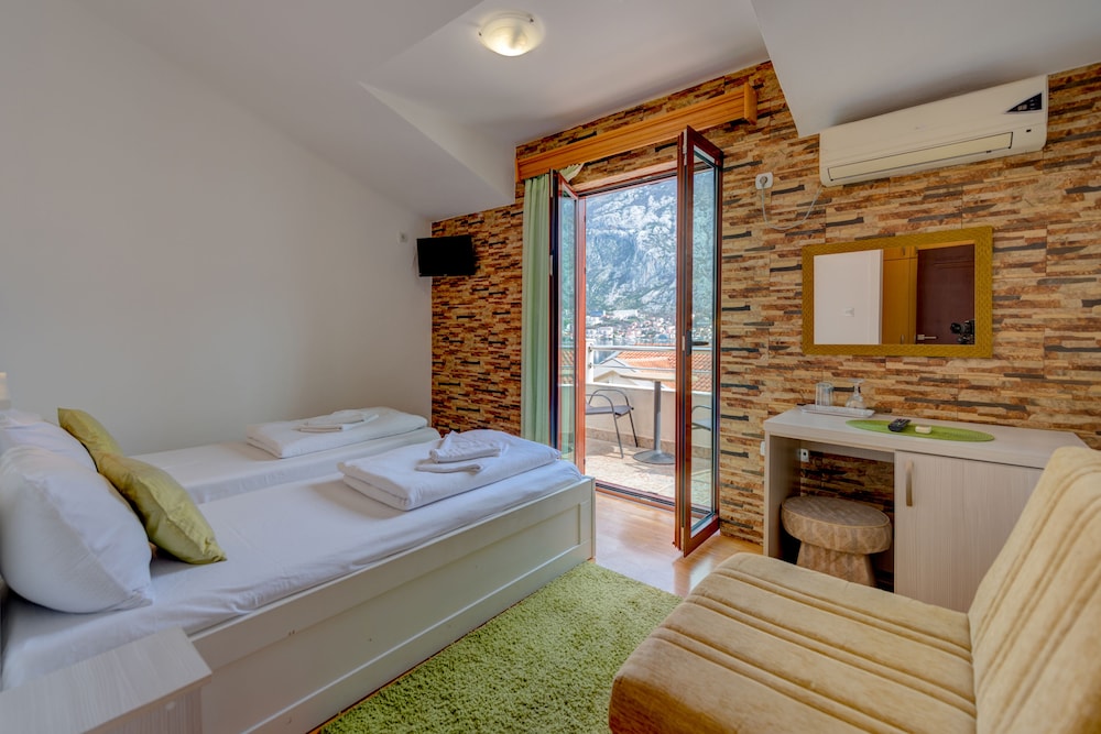 Hotel Galia 15/50