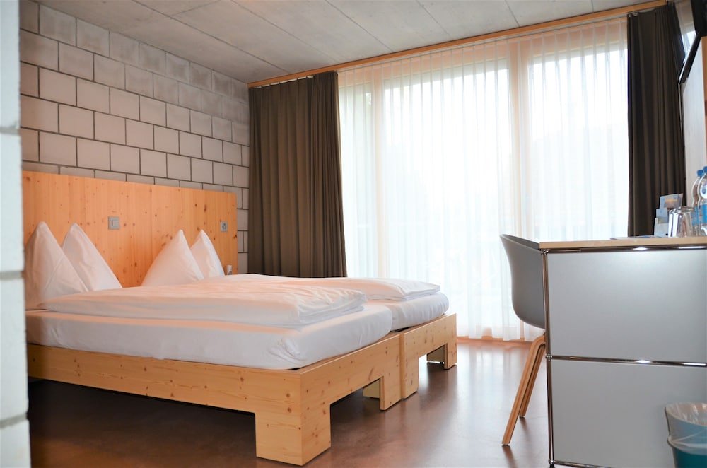 Hotel Seaside ABZ Spiez 8/39