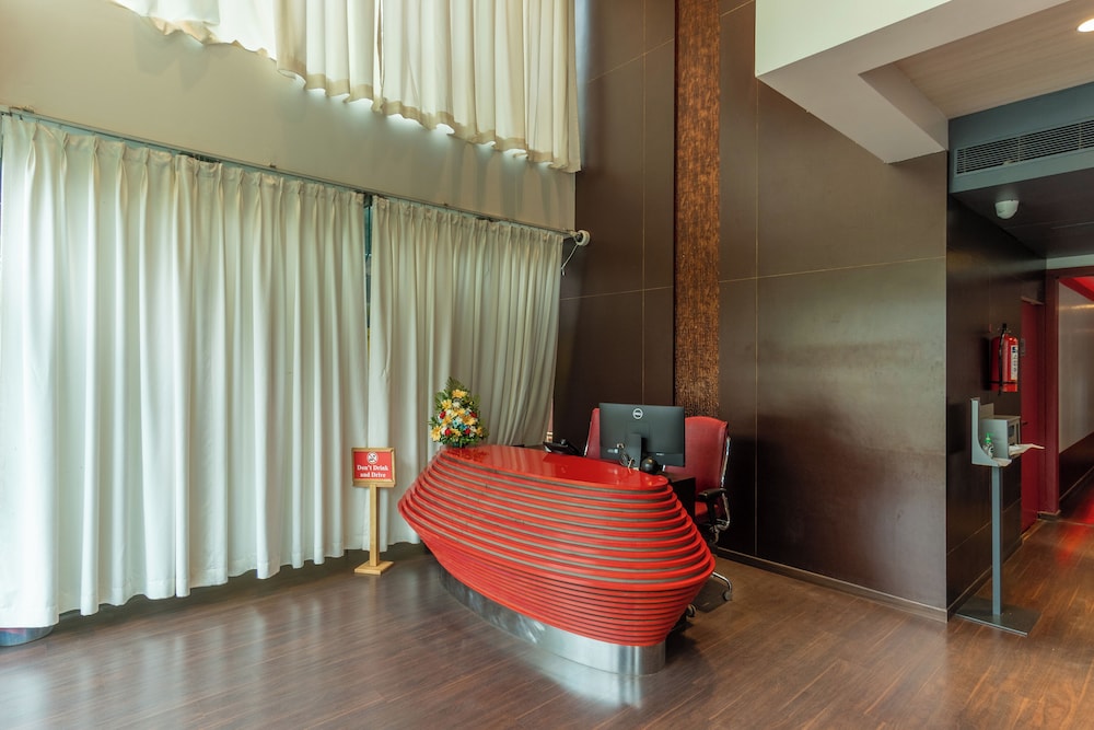 Fahrenheit Hotel 6/50