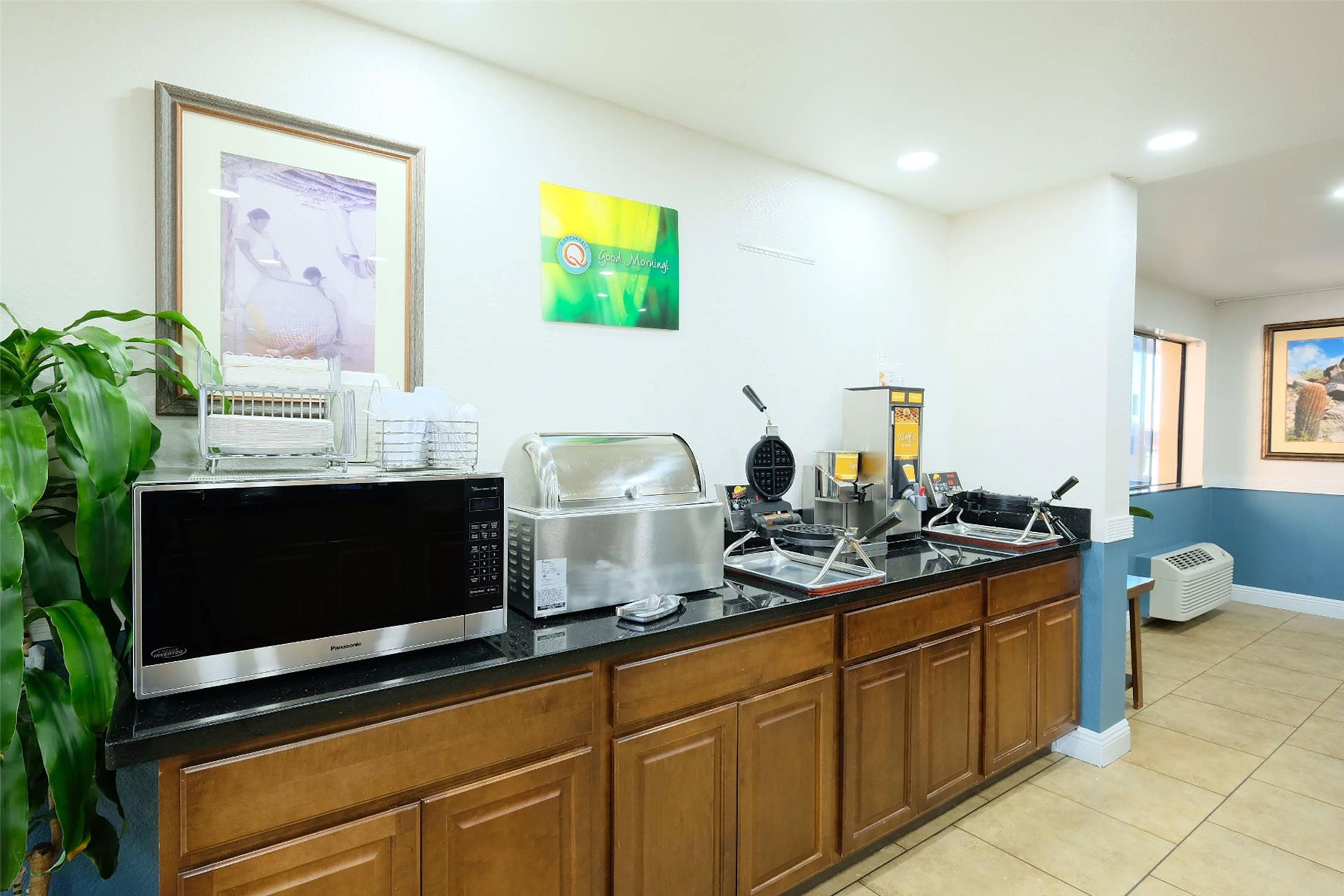 Quality Inn Holbrook Near Petrified Forest 8/33