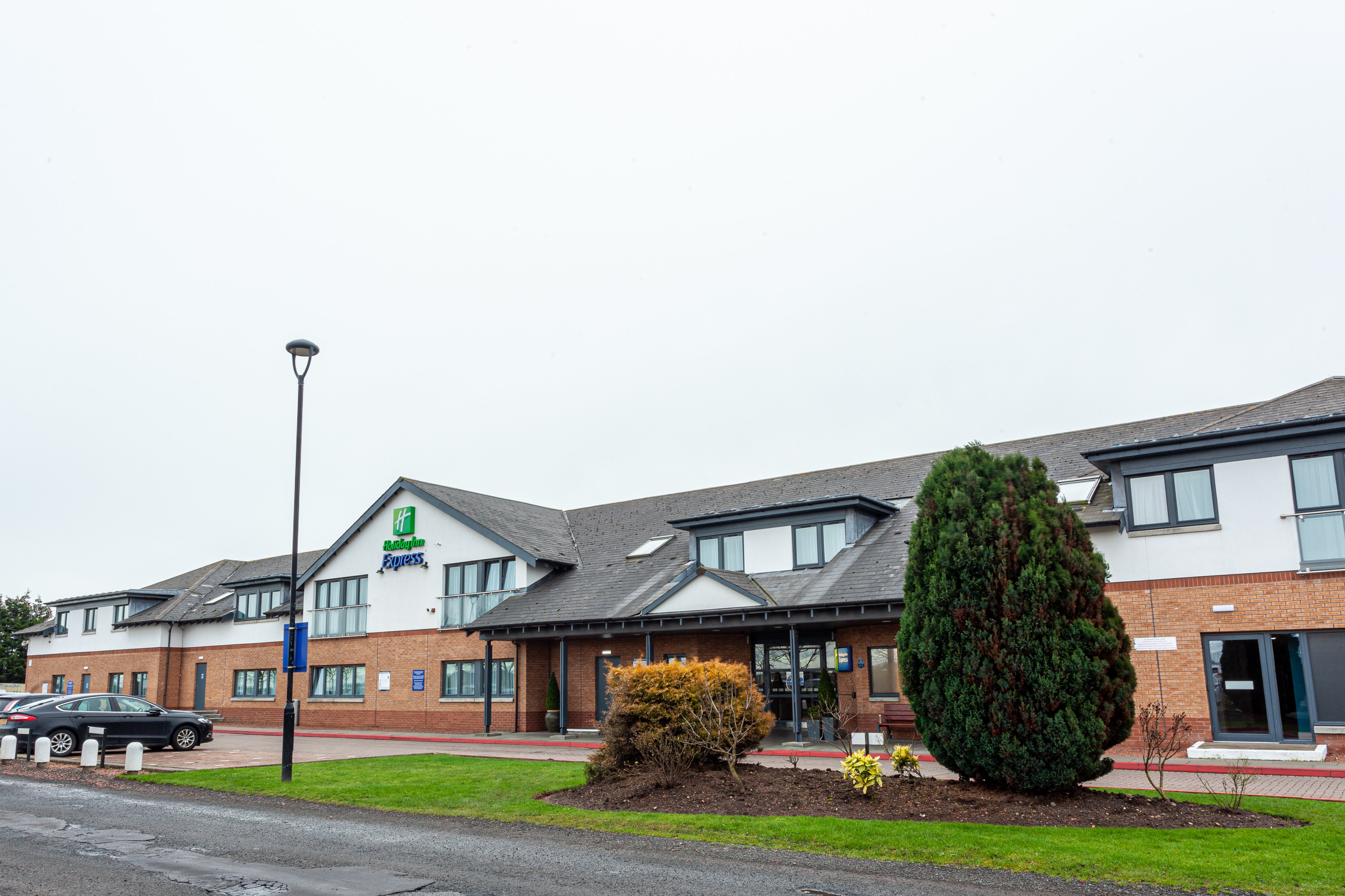 Holiday Inn Express Edinburgh Airport Ex Quality Edinburgh Airport 3/53