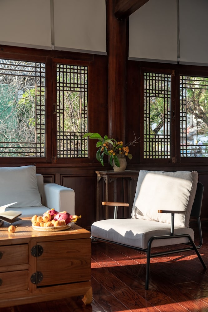 Junbo Boutique Guesthouse 35/50