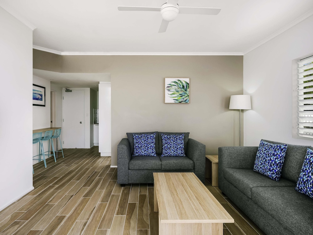 Mantra Portsea Port Douglas 44/62
