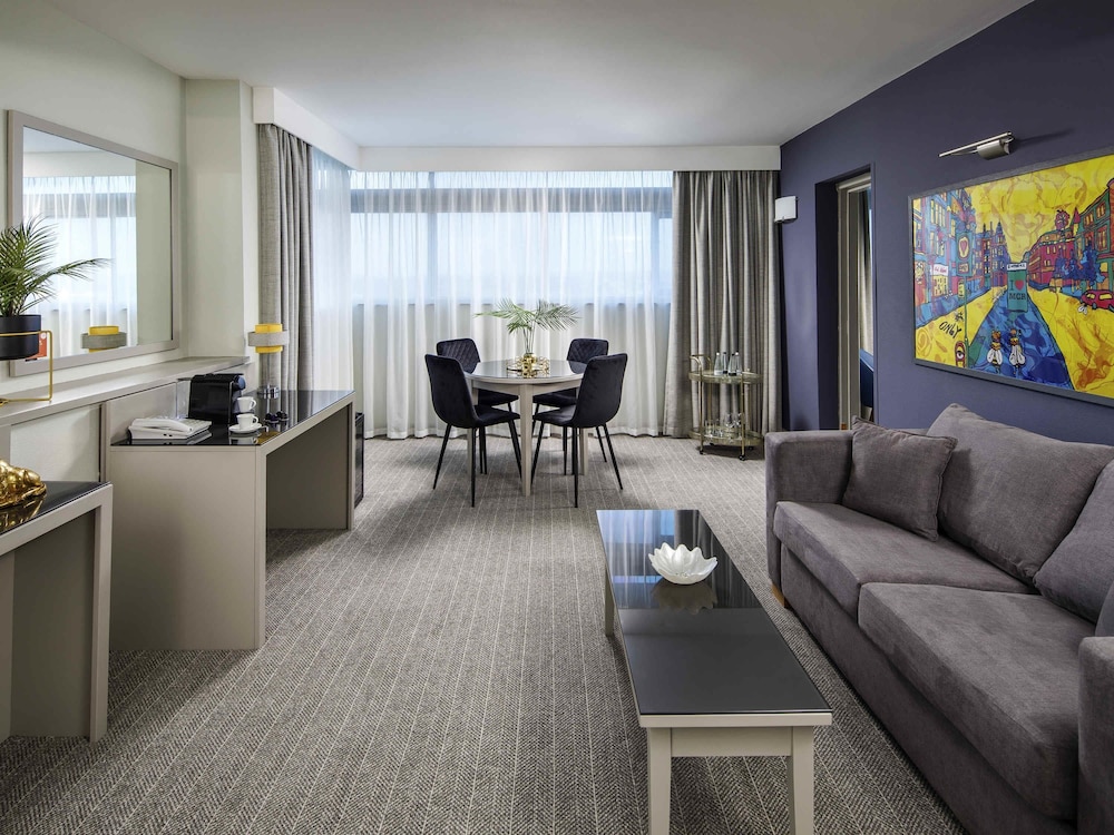 Mercure Manchester Piccadilly 42/70