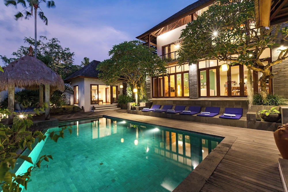 Jabunami Villa 6/50