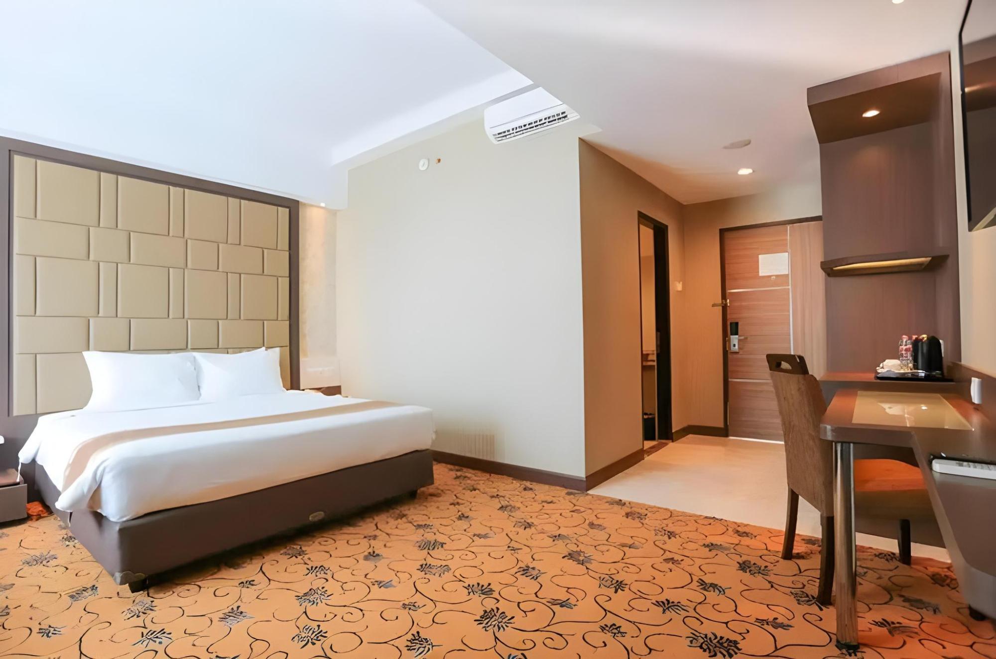 HOTEL REMCY PANAKKUKANG MAKASSAR 21/58