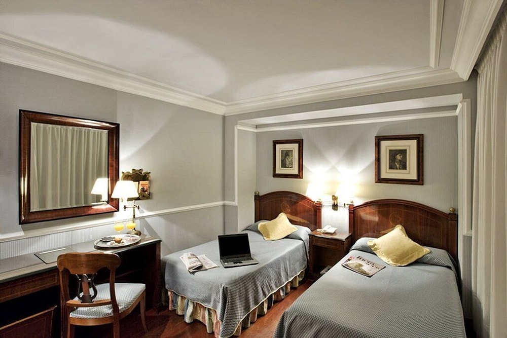 Hotel Rice Reyes Catolicos 24/73