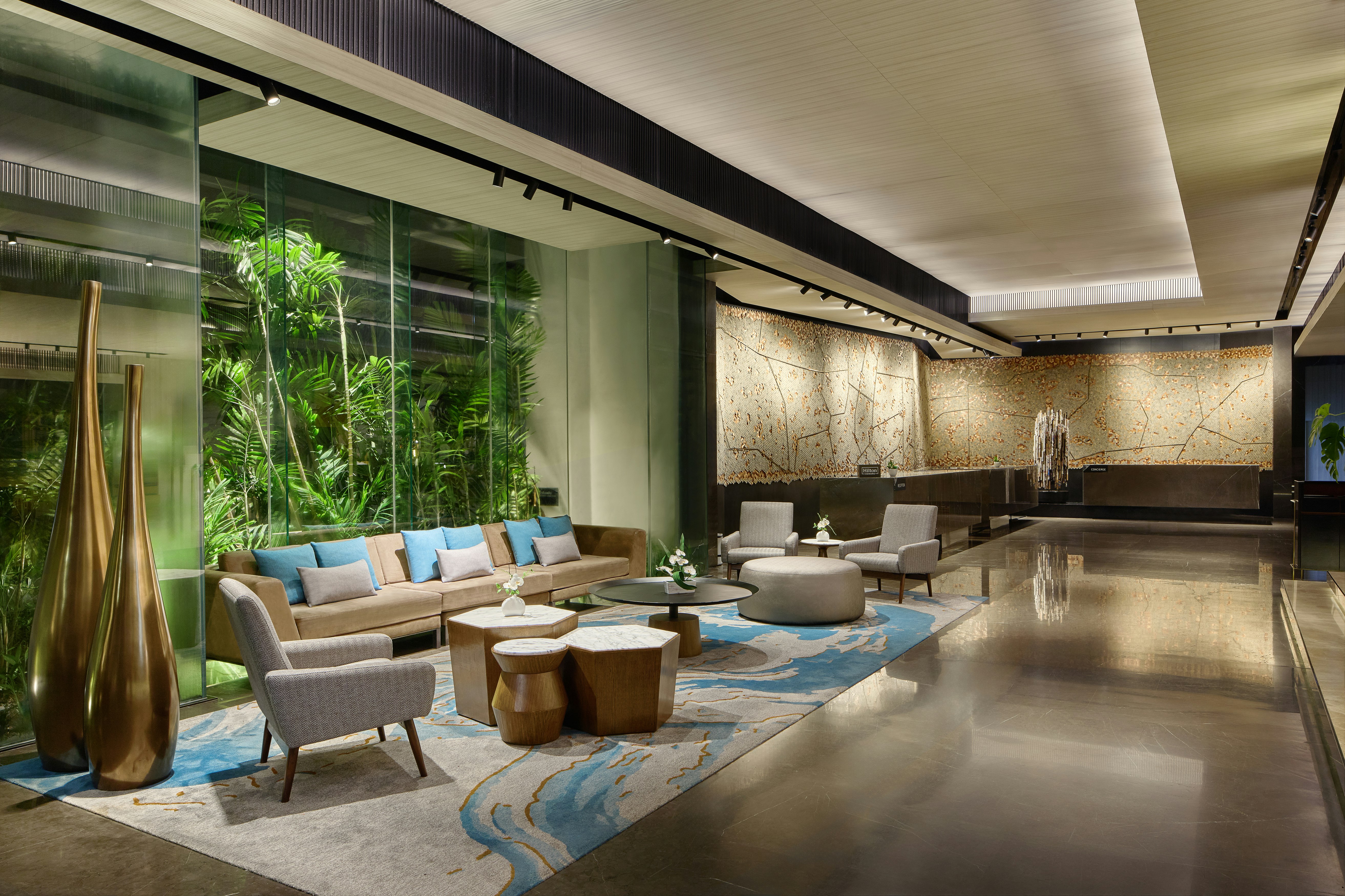 Doubletree By Hilton Bangkok Ploenchit As Formerly Majestic Grande Sukhumvit 31/51
