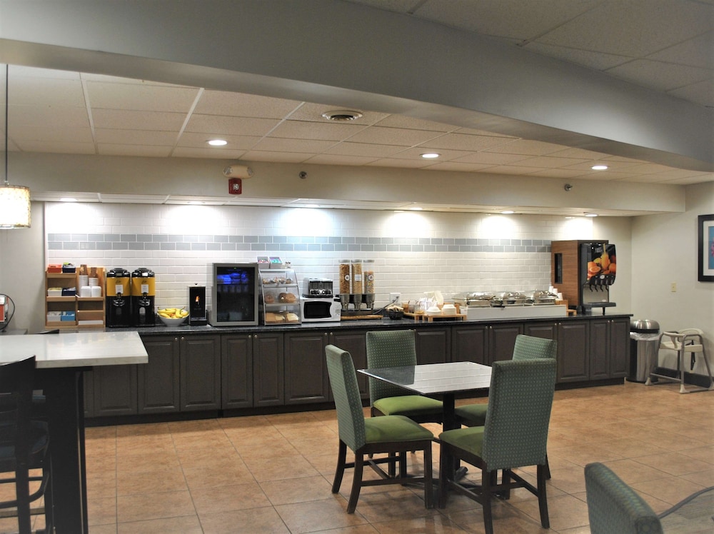 restaurant cafeteria