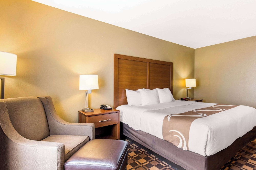 غرفة بسرير كينج، Quality Inn & Suites Georgetown - Seaford 2/2