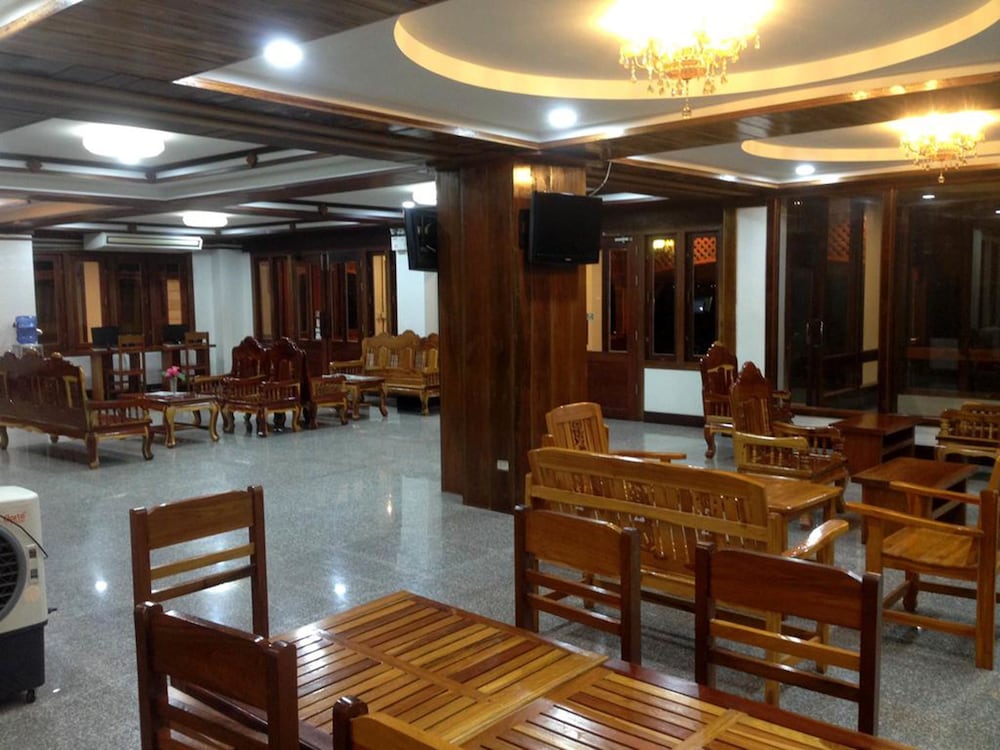 Riverfront Hotel Mukdahan 17/28