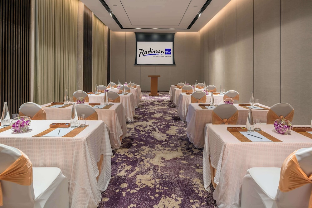 Radisson Blu Hotel & Spa Nashik 38/50