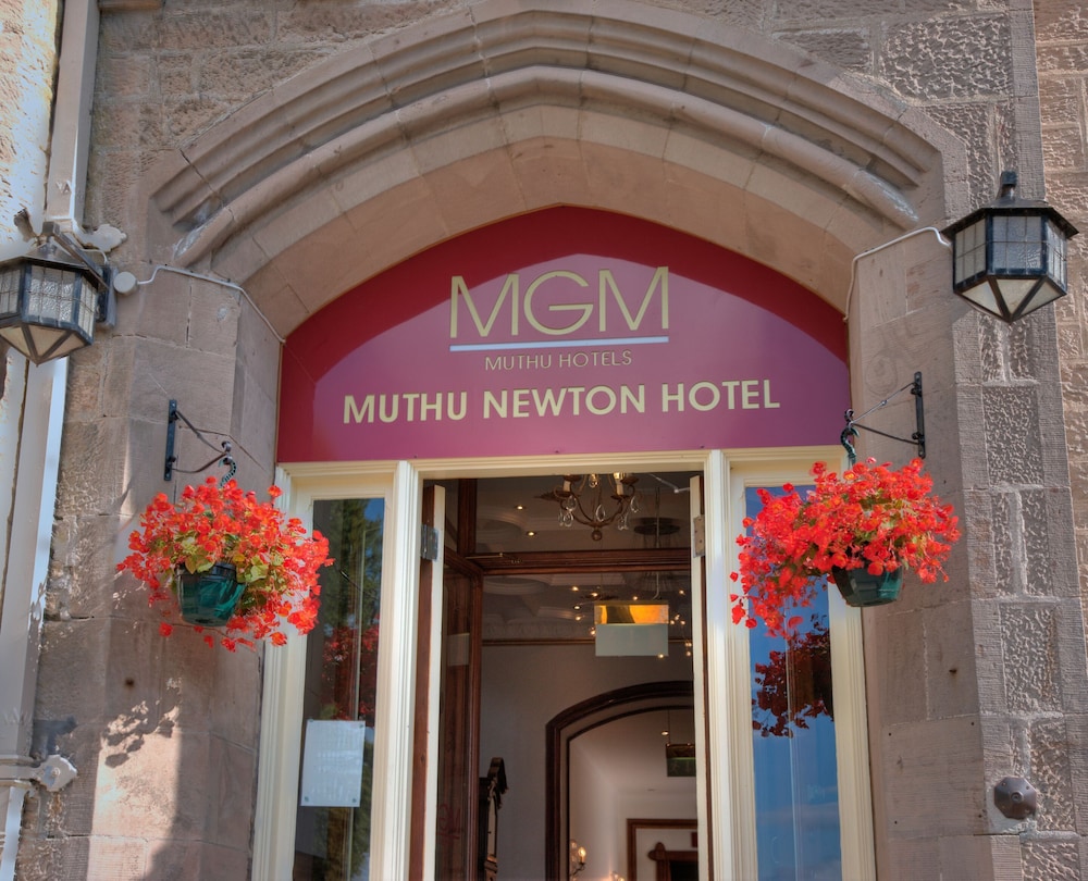 Muthu Newton Hotel 8/71