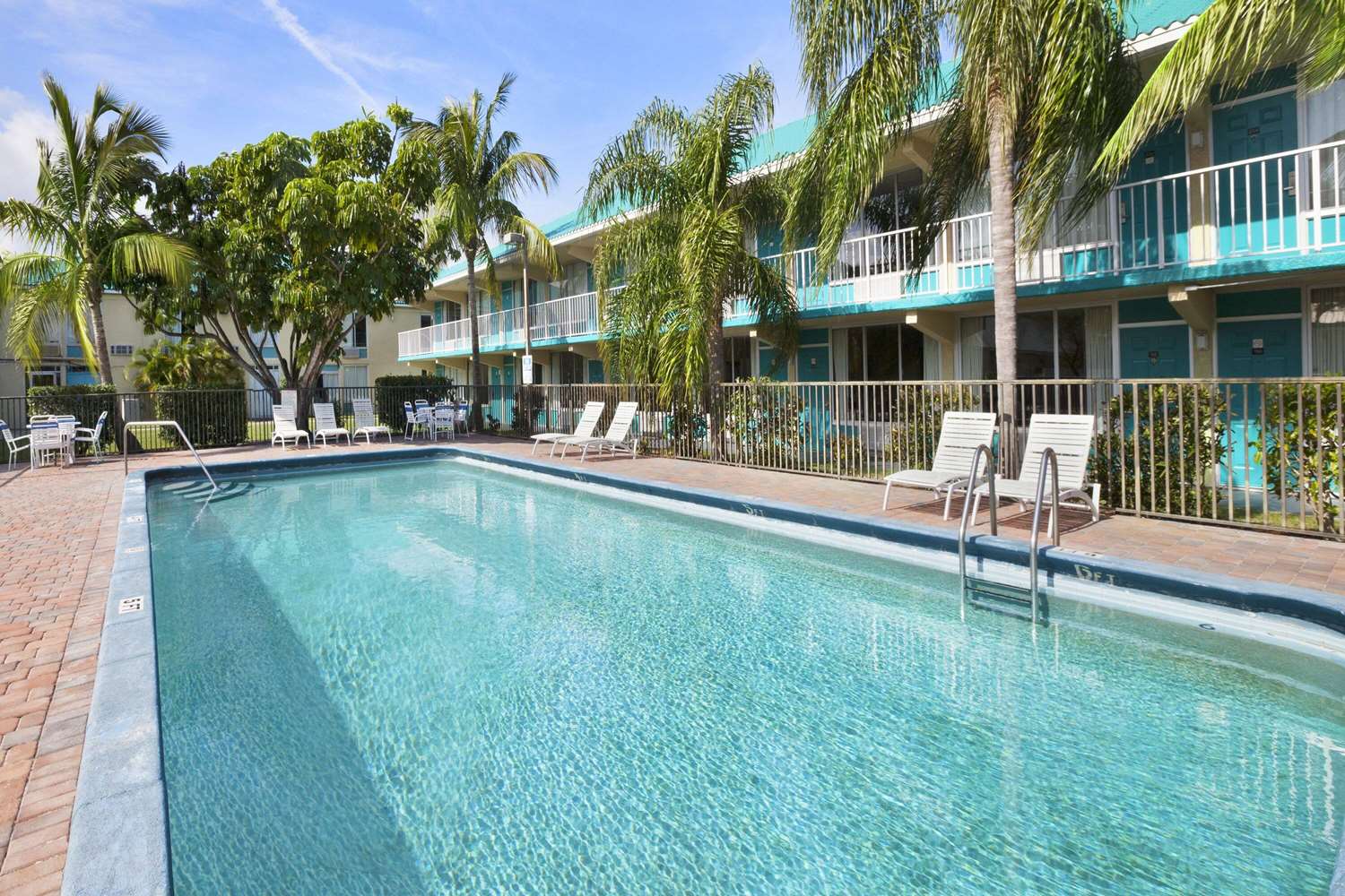 Days Inn by Wyndham Fort Pierce Midtown 49/55