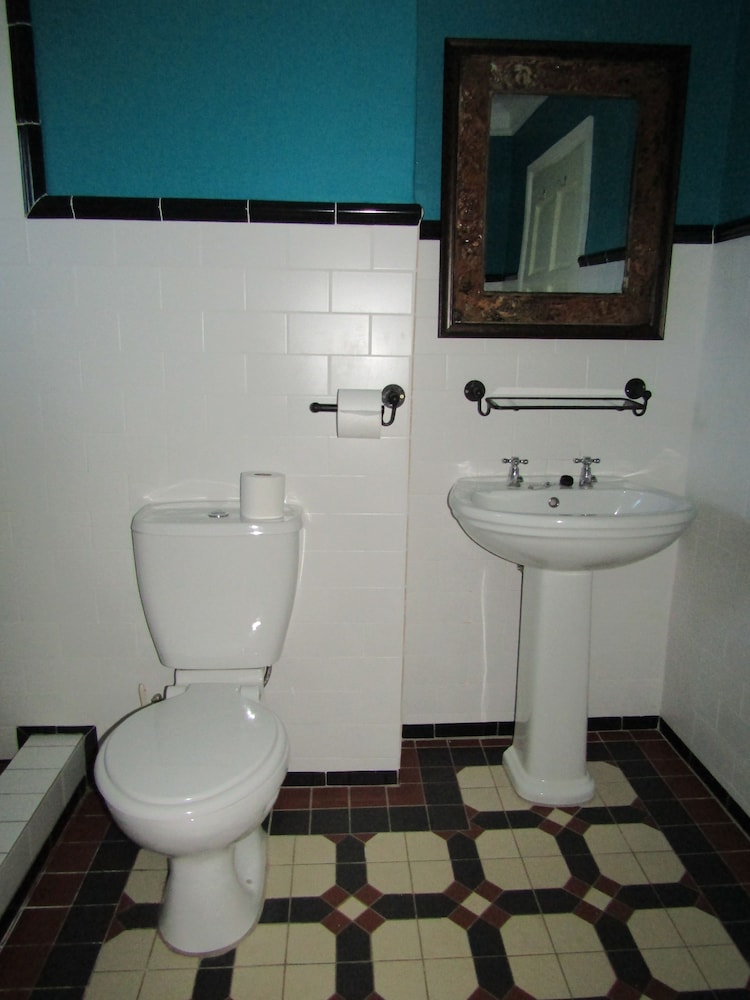 sugar hill manor guesthouse