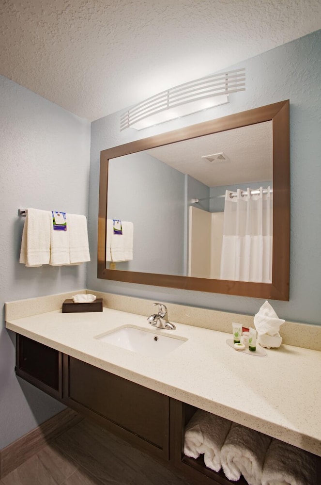 Iris Garden Inn 20/54
