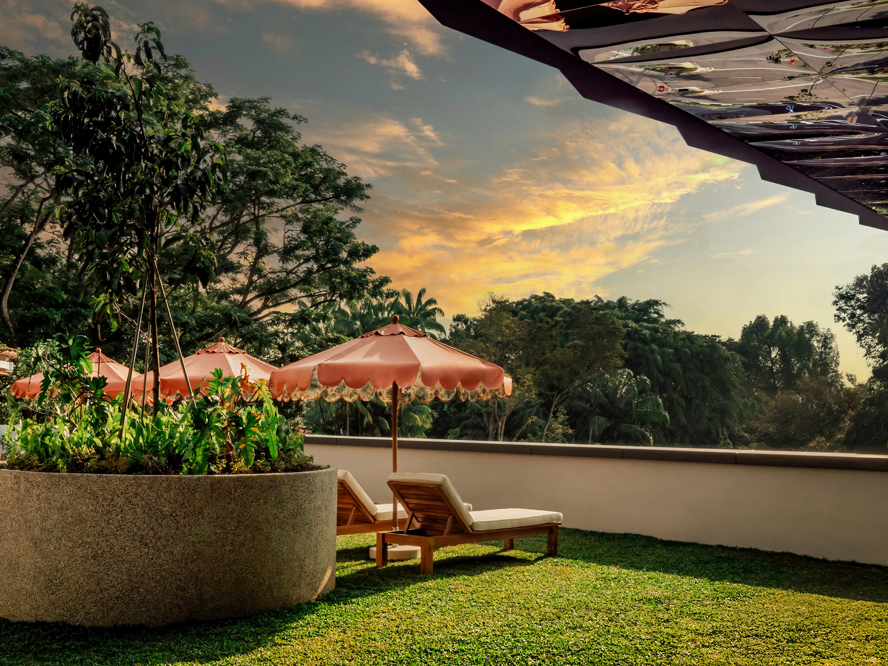 The Standard, Singapore 55/61