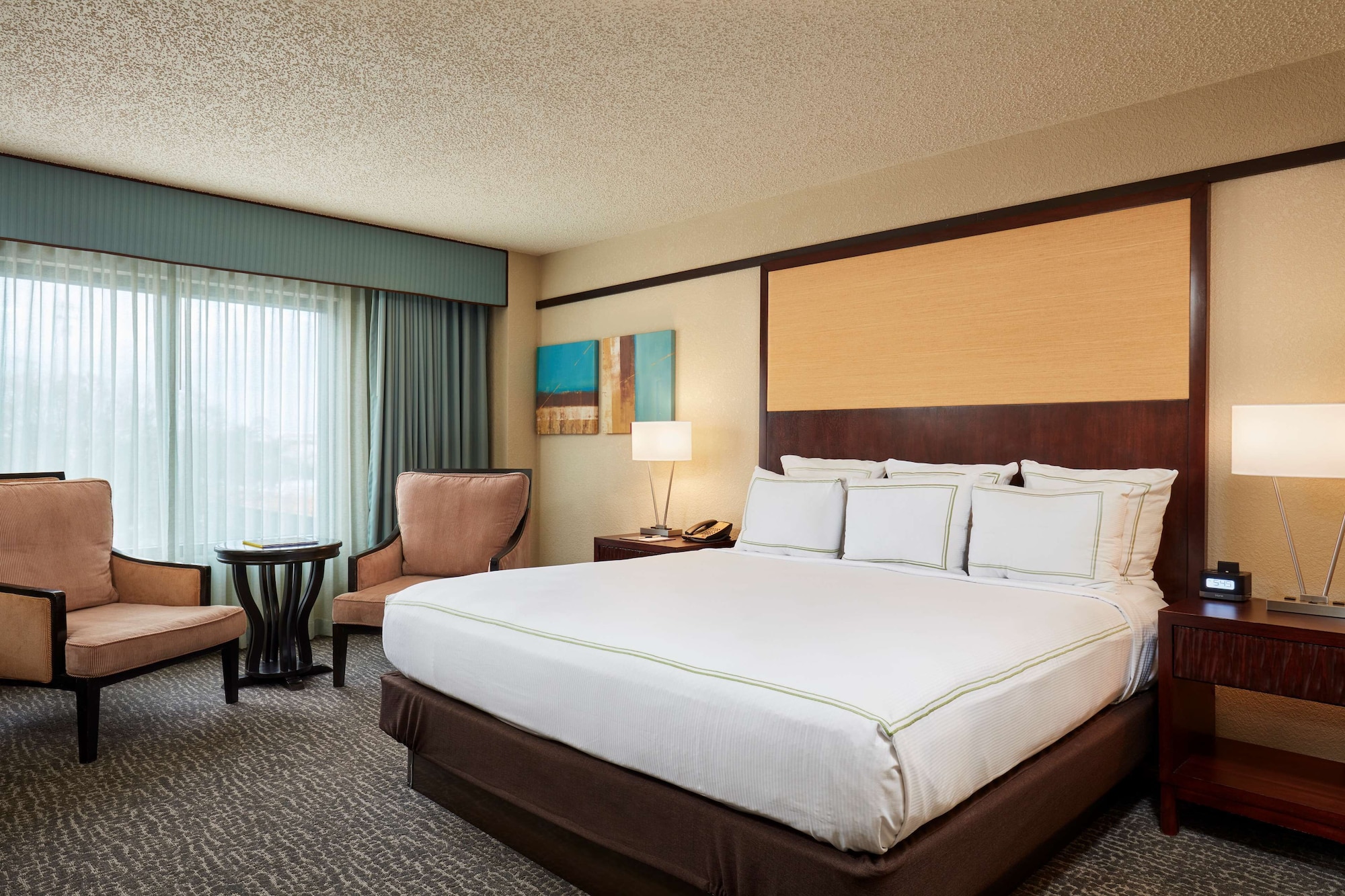 TOWER, KING BED, ACCESSIBLE