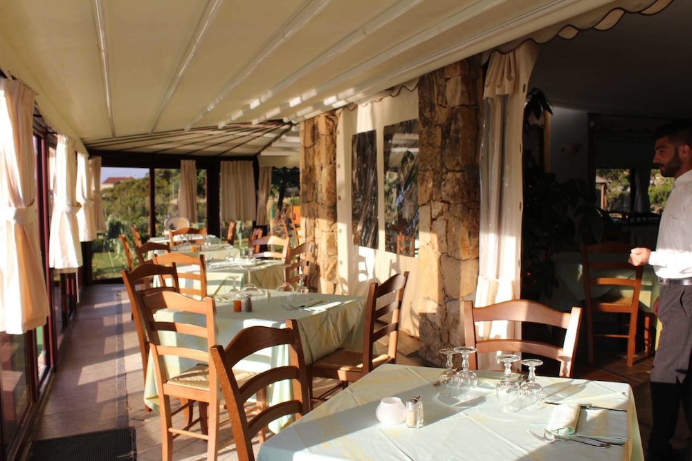 Hotel Cala Mirto 40/66