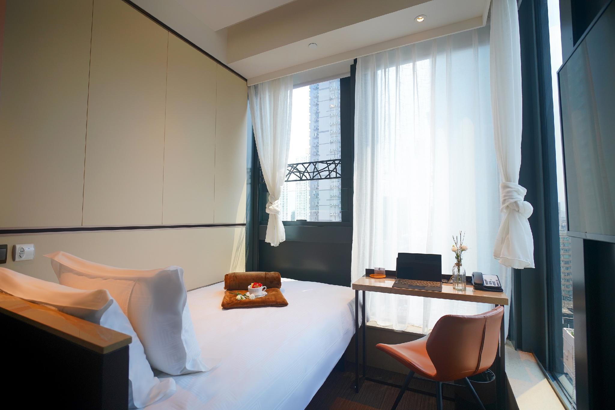 Semi Room, Superior, Semi Double Bed