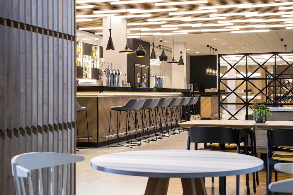 Courtyard By Marriott Edinburgh West 36/55