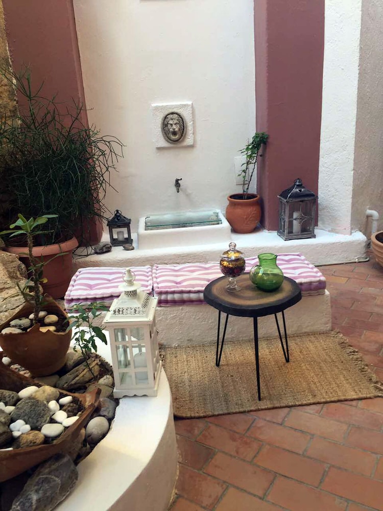 Porto Maltese Boutique Estate 25/42