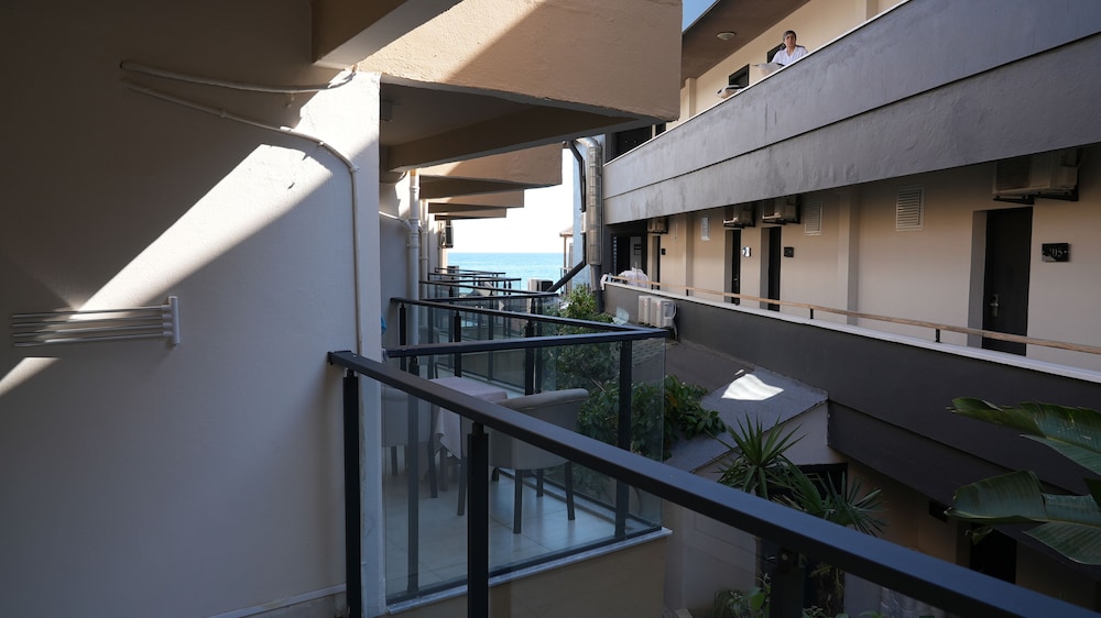 Sun Hotel By En Vie Beach - Adults Only 1/50