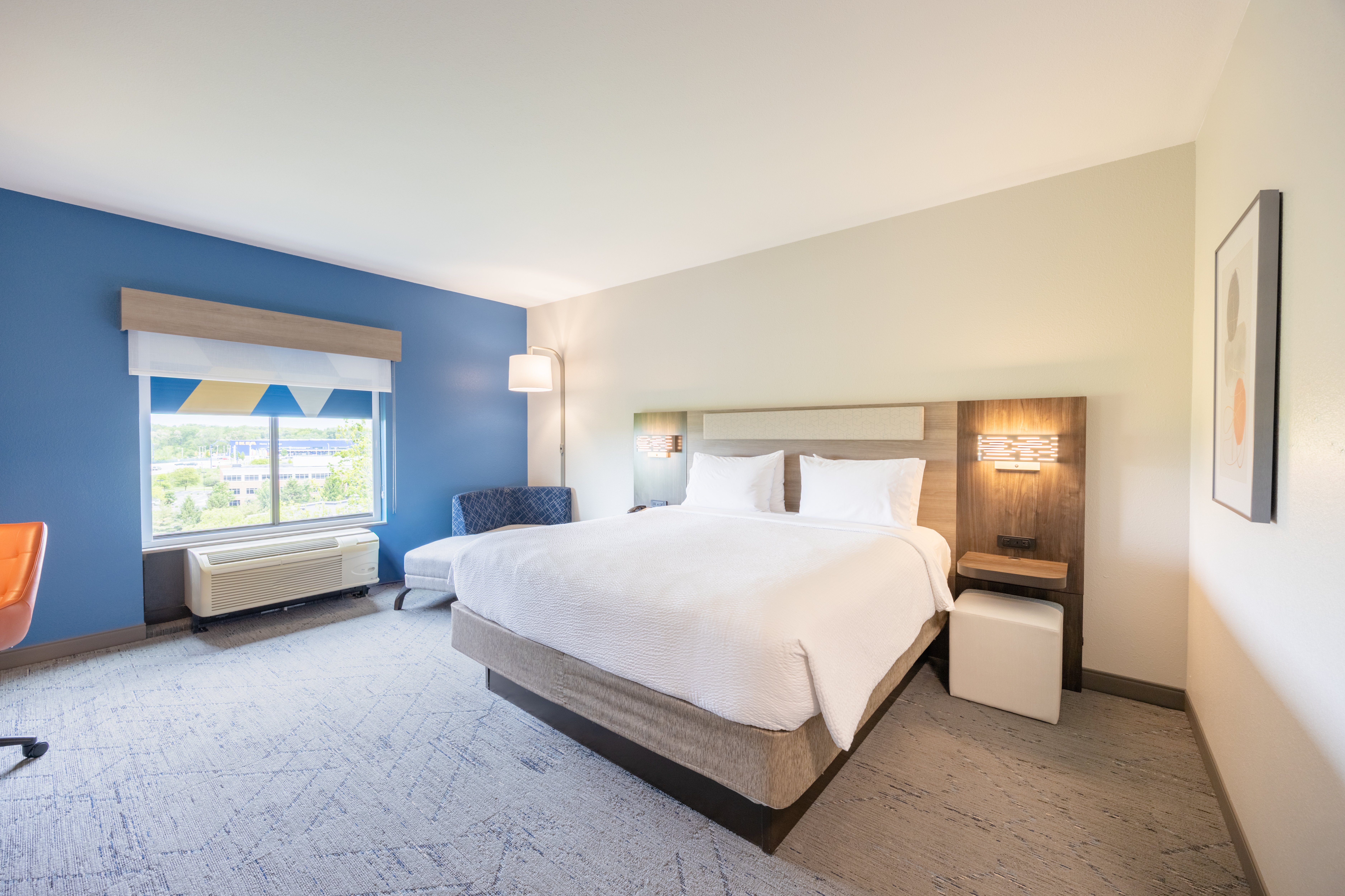 Holiday Inn Express Hotel Suites Columbus Polaris Parkway 29/77